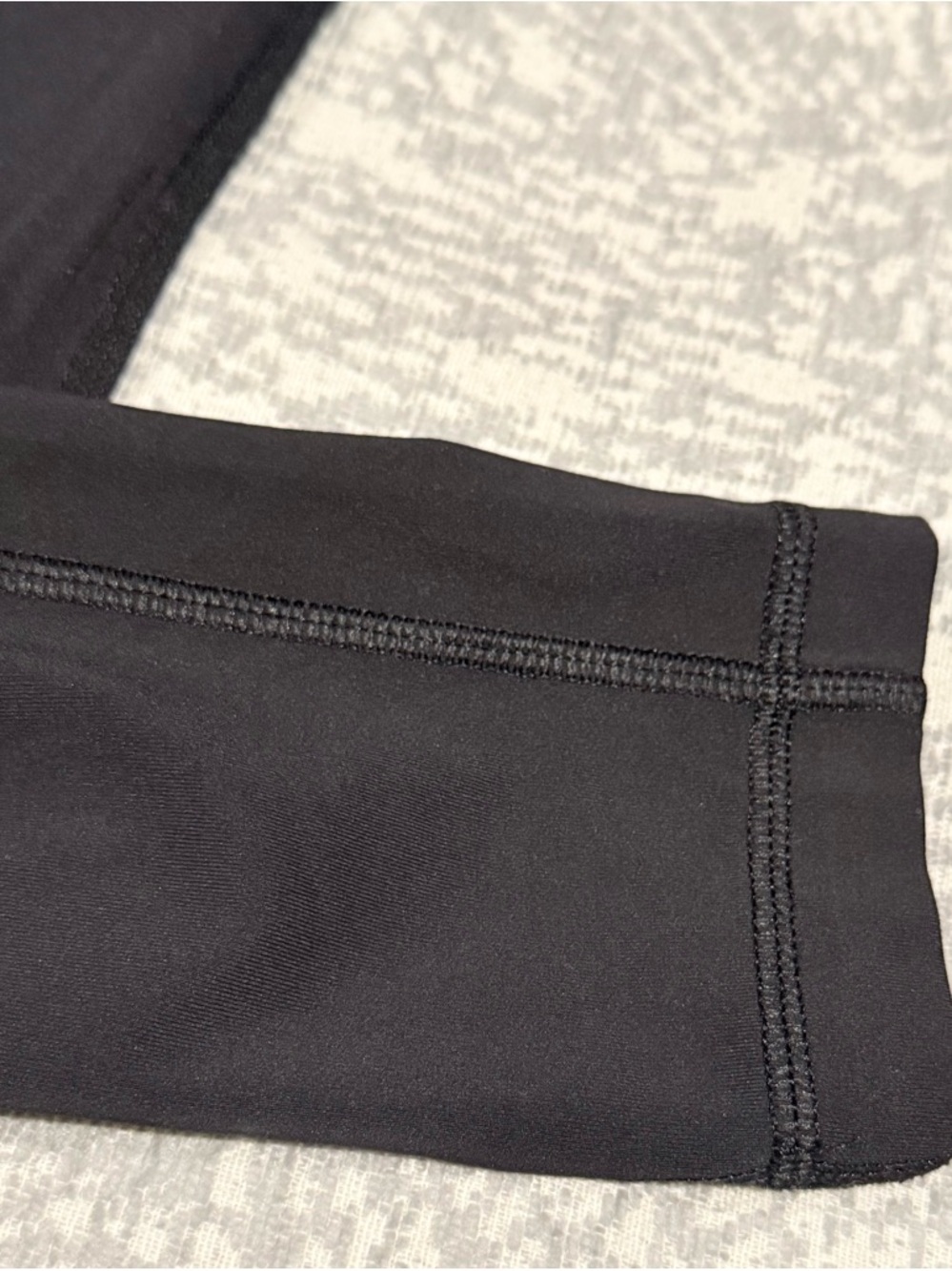 Lululemon /// Women’s Speed Tight Leggings - OG - Black - Size 8 - Picture 6 of 7